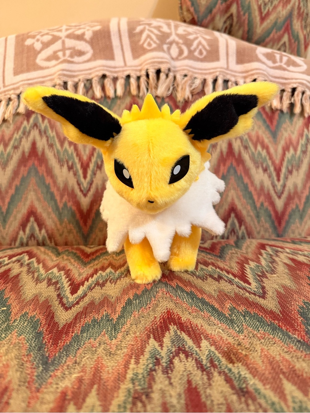 Pokemon I choose you! Jolteon Plush